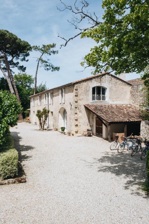 Le Chateau Real Saint-Seurin-de-Cadourne Rum bild
